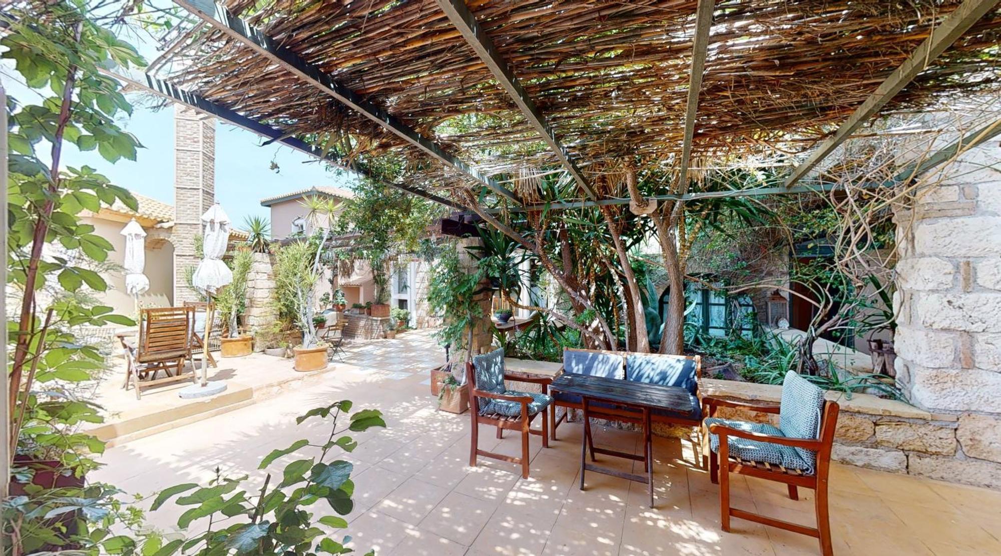 Holiday home Vrachokipos Souvala